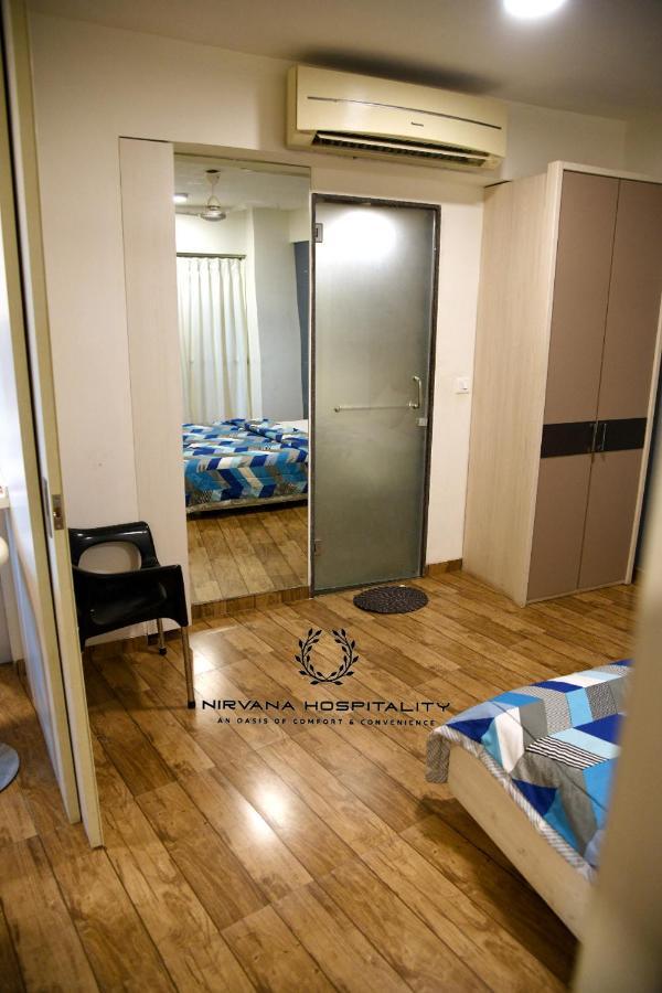 Rajhans Belliza Luxurious Studio Apartment Σουράτ Εξωτερικό φωτογραφία